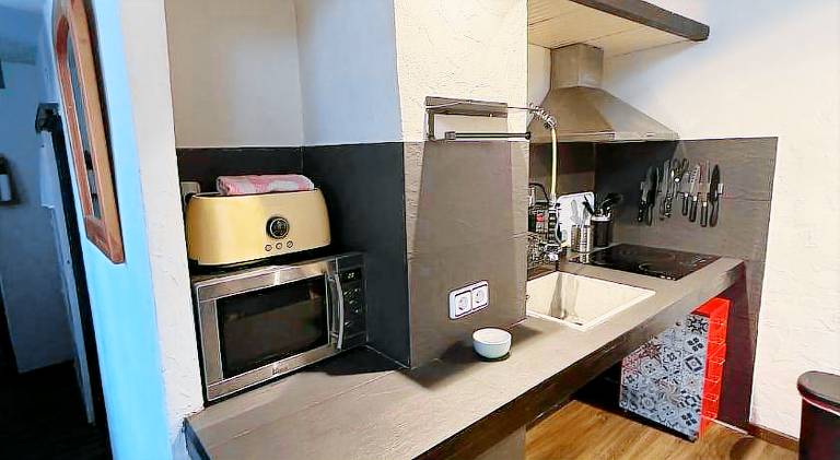 Wonderful chalet with patio & barbeque | Pet-friendly — photo 4
