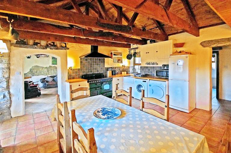 Cottage with 2 rooms for 4 persons — photo 4