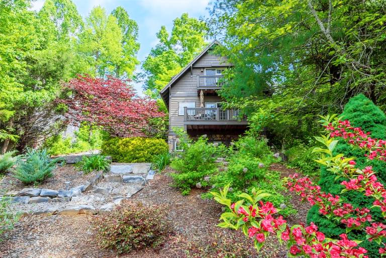 House  Black Mountain