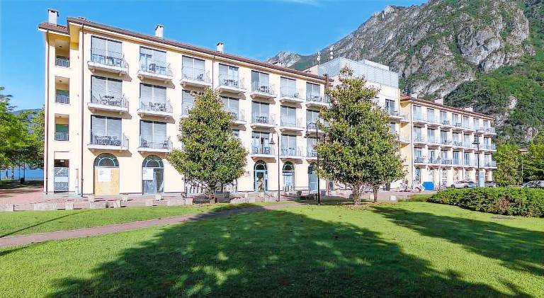 Pleasant holiday apartment | Next to the beach | Pets allowed in Porlezza