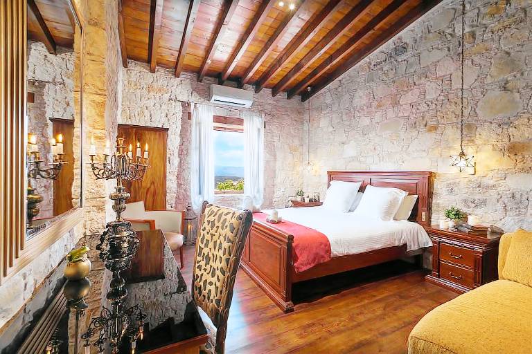 Accommodation  Agios Amvrosios