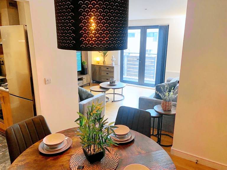 Central Liverpool Apartment-sleeps 6-free Parking — photo 3