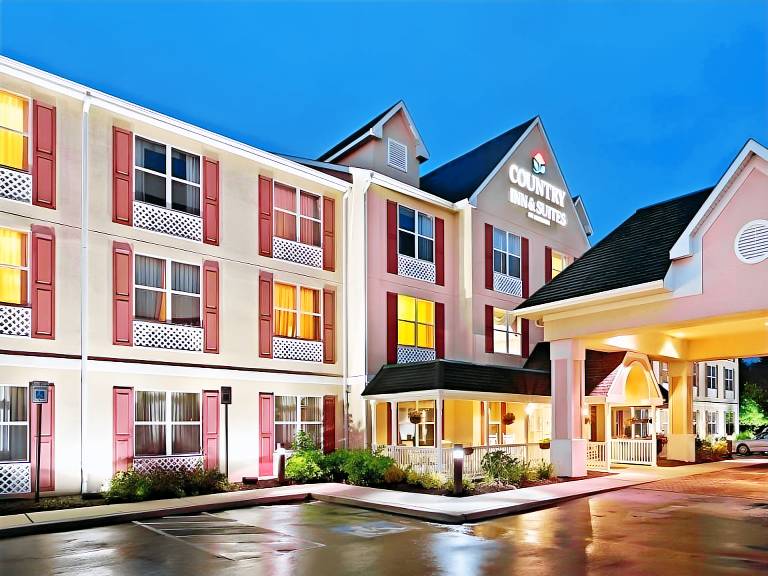Country Inn & Suites by Radisson Harrisburg Northeast Hershey