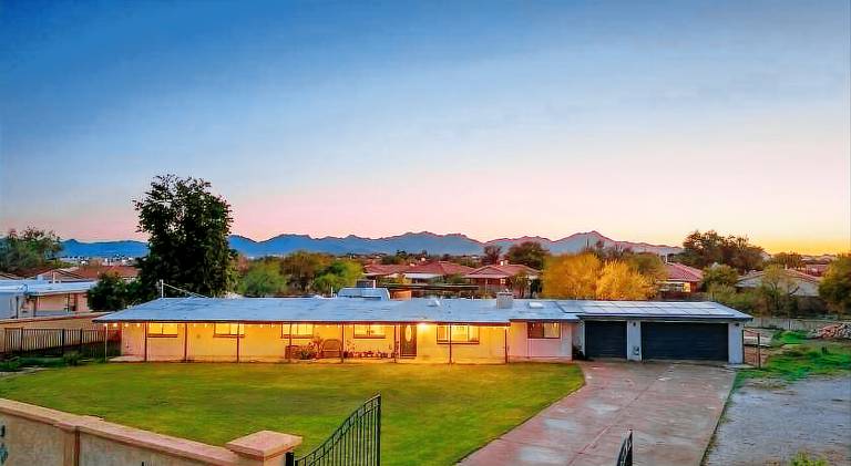 Vacation home with jacuzzi & pool in Tucson, AZ