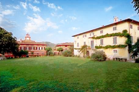 Farm with pool, patio & BBQ | Suitable for remote work in Viareggio