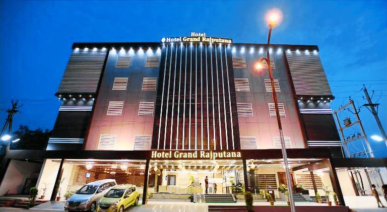 Hotel Grand Rajputana