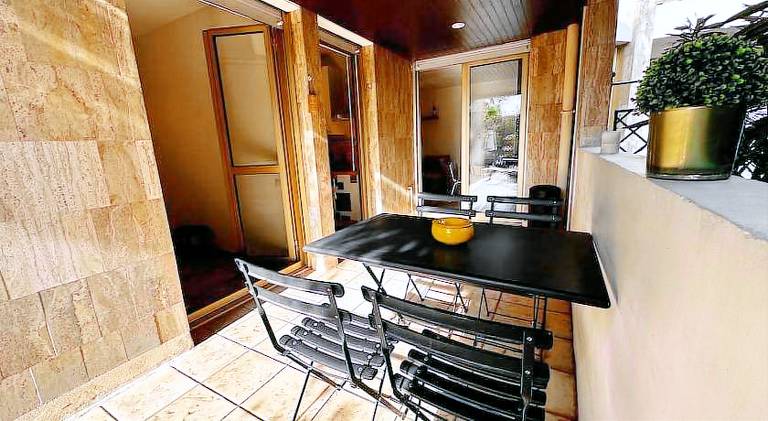 Apartment with terrace & yard | Good for workation — photo 4