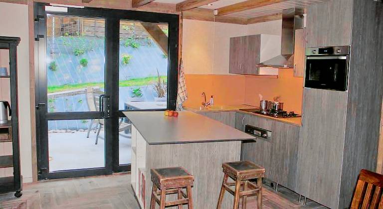 Nice chalet with pool | Pets allowed — photo 4