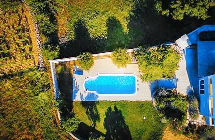 Family-oriented villa with private pool, jacuzzi & yard | Mountain view | Pet-friendly — photo 4