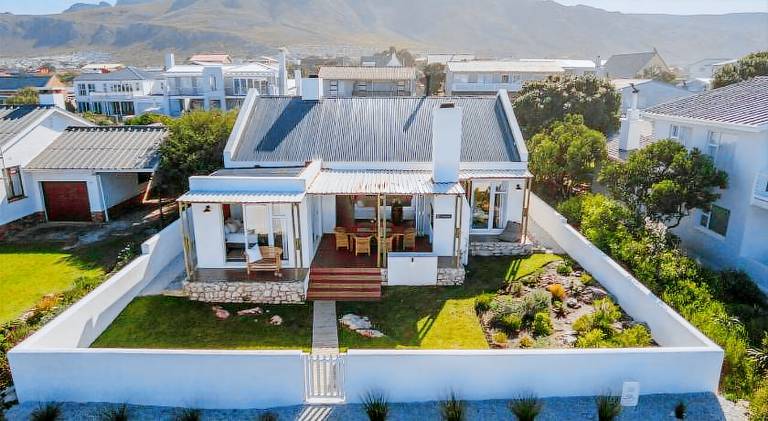 198 m&sup2; Ferienhaus