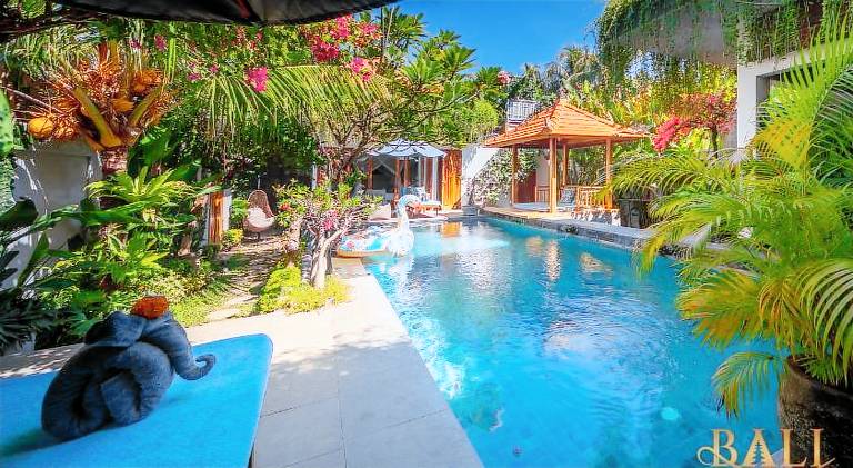 140 m&sup2; Villa