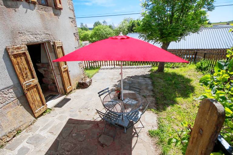 Gite with patio & garden | Pets allowed — photo 4