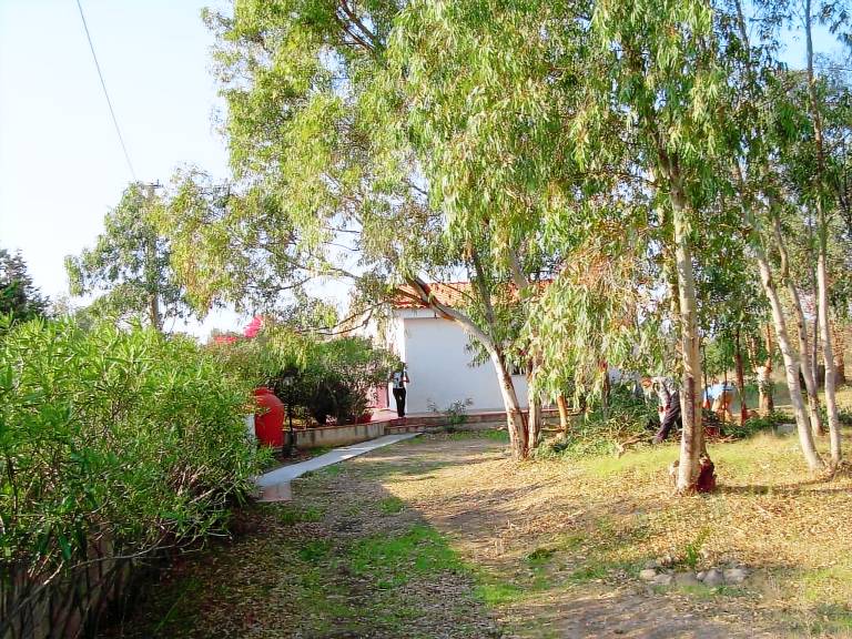 Rental apartment with garden, BBQ & patio — photo 3