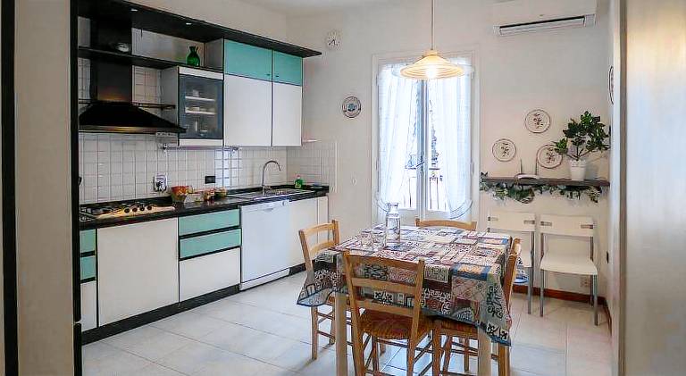 Holiday apartment with 2 rooms for 6 persons — photo 5