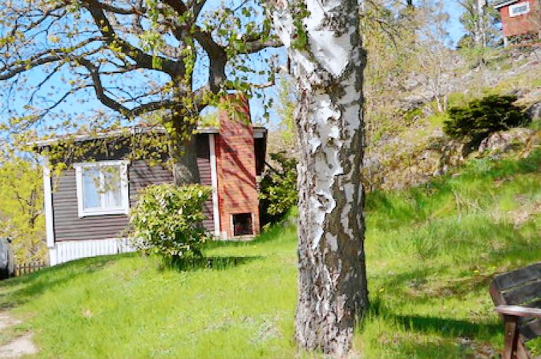 House with barbecue & patio in Norrköping