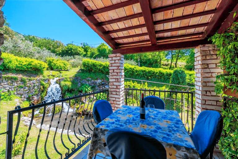 Apartma Plomin Luka