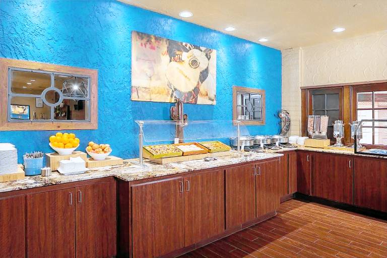 DoubleTree Suites by Hilton Tucson - Williams Center — photo 5