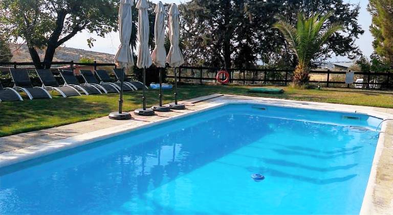 Rental apartment with grill, private pool & patio — photo 3