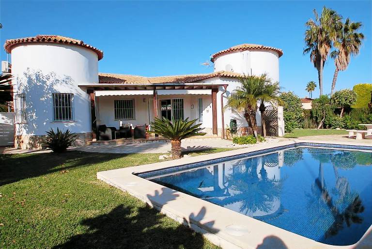 Villa Oliva Nova