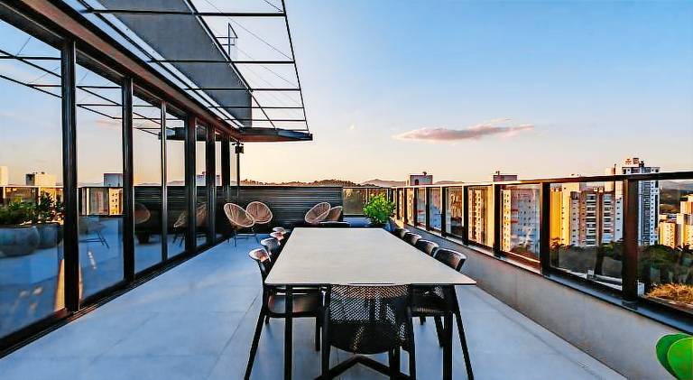 Lovely rental apartment with pool, terrace & yard | Perfect for remote work | Dogs allowed — photo 5