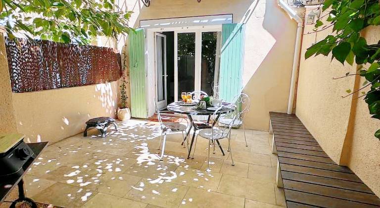 House with garden, patio & BBQ | Perfect for remote work — photo 3