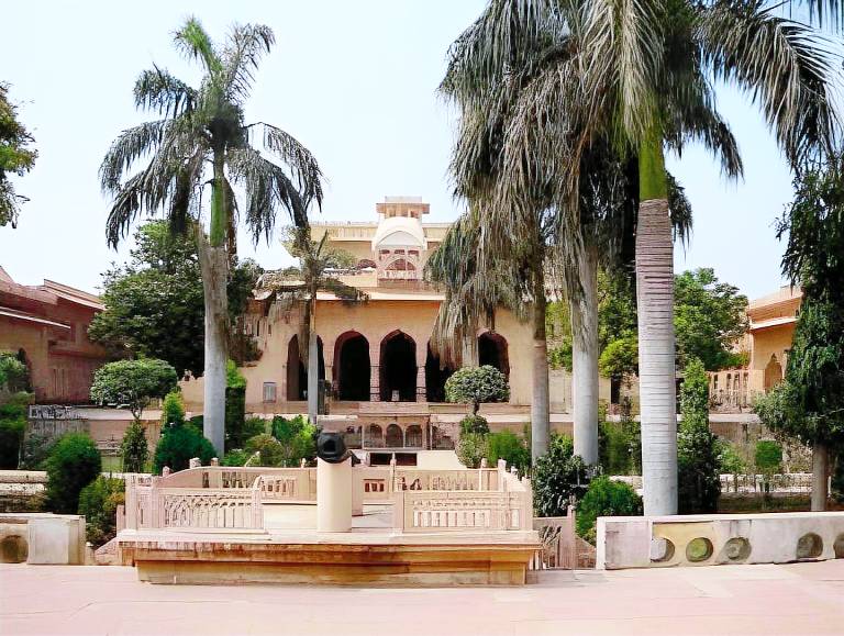 Hotel Tourist Palace in Agra