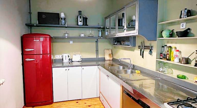 House with jacuzzi & terrace | Suitable for remote work | Pet-friendly — photo 5