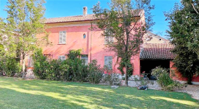 House with 4 rooms for 6 persons in Alessandria