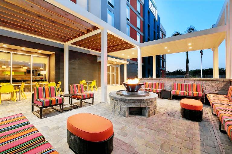 Home2 Suites by Hilton Brandon Tampa — photo 2
