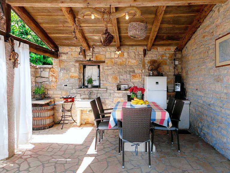 Lovely vacation home with sauna, private pool & barbeque | Nature view | Pets are welcome — photo 5