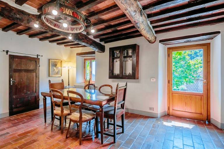 Lovely rental apartment with pool, garden & fast internet | Garden view | Dogs allowed — photo 3