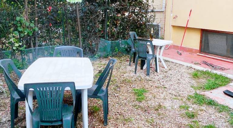 Charming rental apartment with terrace & yard | Pets allowed — photo 4
