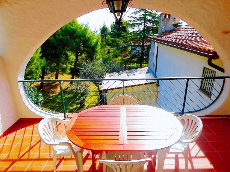 Family-friendly lovely holiday apartment with patio | Panoramic view | Pets allowed in Camerano