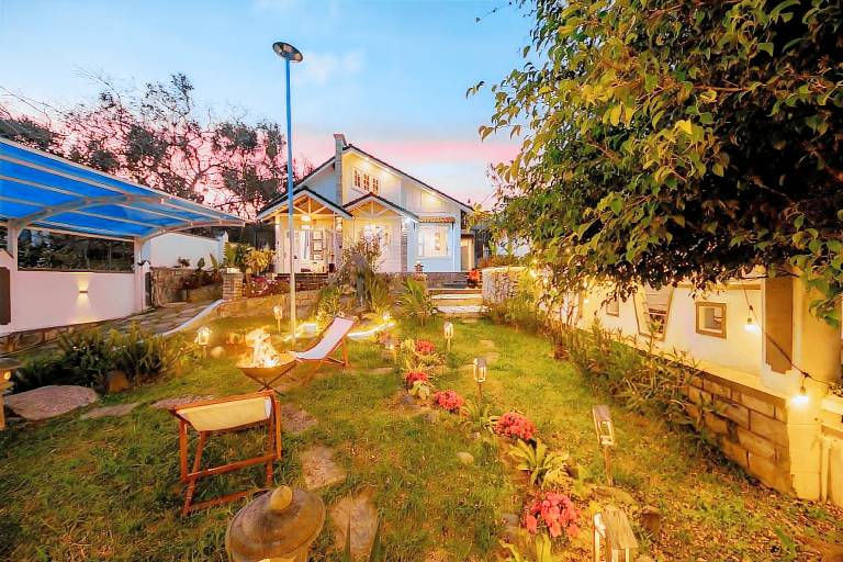 Ample vacation home with BBQ & garden | Water view | Perfect for remote work | Pet-friendly in Da Lat