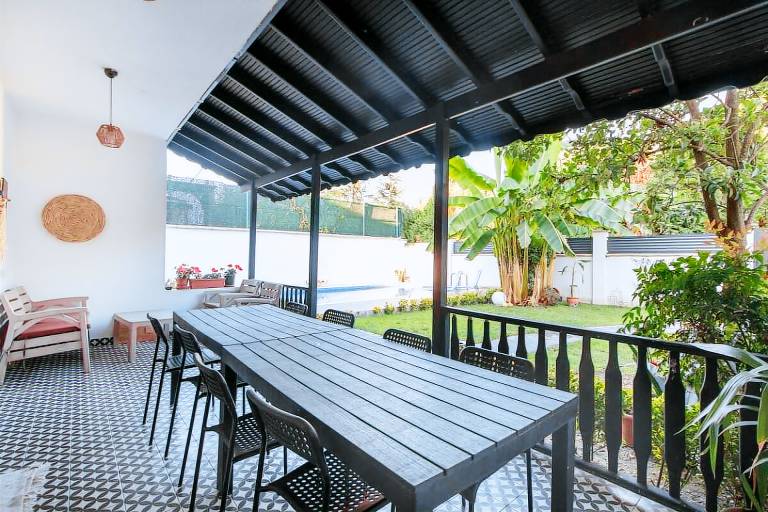 4BR all AC Pool BBQ Garden on Bagdat Ave Kirkpinar — photo 5