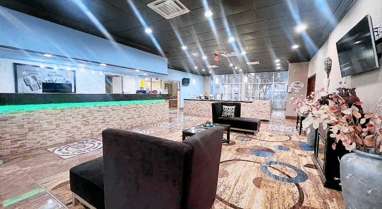 Super 8 By Wyndham Ft Stockton — photo 3