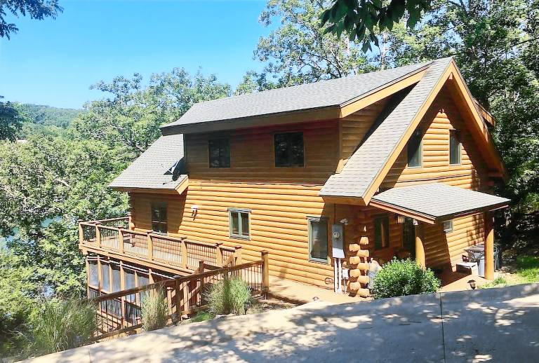 Cabin  Eureka Springs