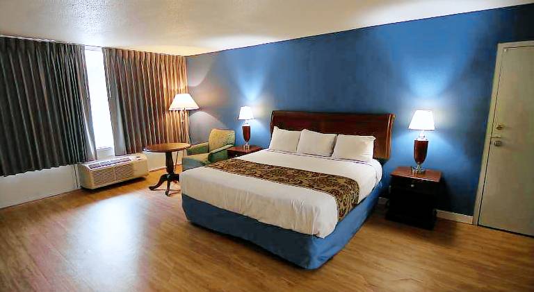 121 Motel Battleboro — photo 2