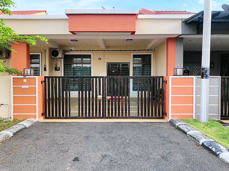 130 m&sup2; Ferienhaus