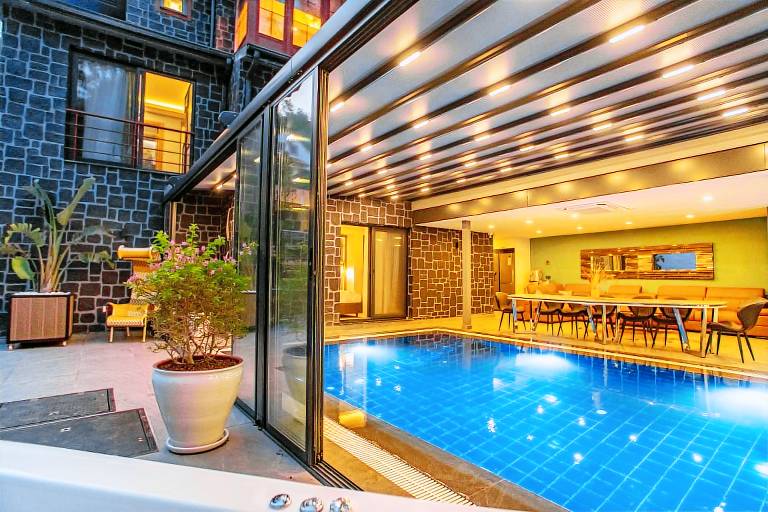 Villa with pool & sauna — photo 4