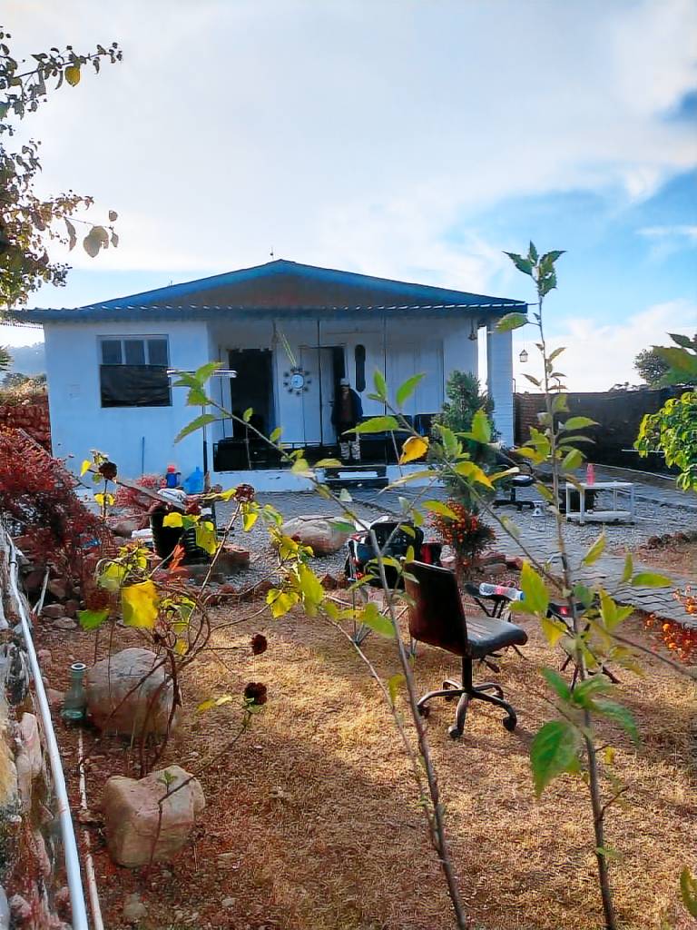 House with garden | Pets are welcome in Ramnagar