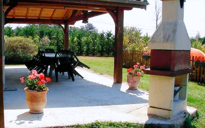 Chalet with private pool, garden & barbecue | Garden view — photo 5