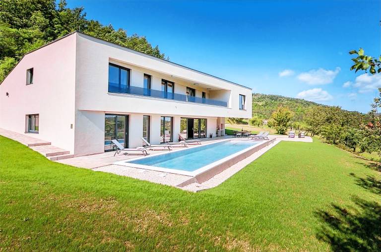 Vila Novaki Pazinski