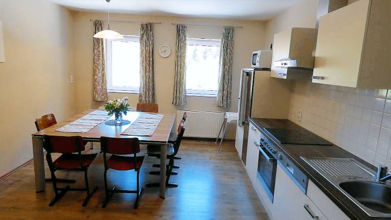 Holiday apartment with terrace & yard | Mountain view — photo 3