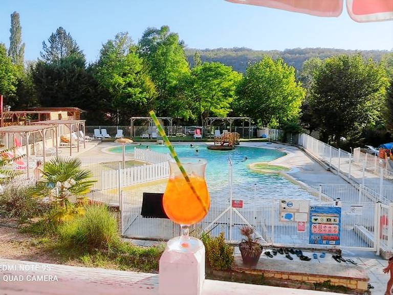Mobile home with heated pool & patio | Pets are welcome — photo 3