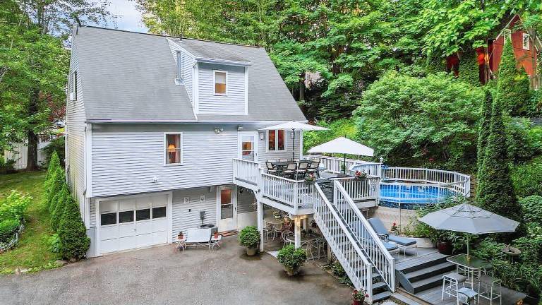 House  Danbury