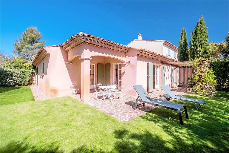 Maison de vacances  La Motte