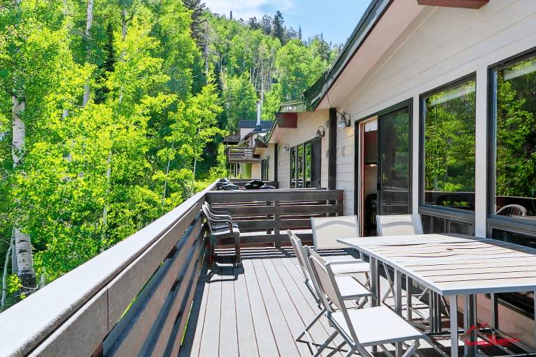 Great Views, Summer Resort Access, Hot Tub & Pool! — photo 2