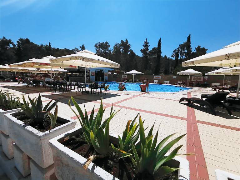 Holiday apartment with BBQ, terrace & garden | Nature view — photo 3