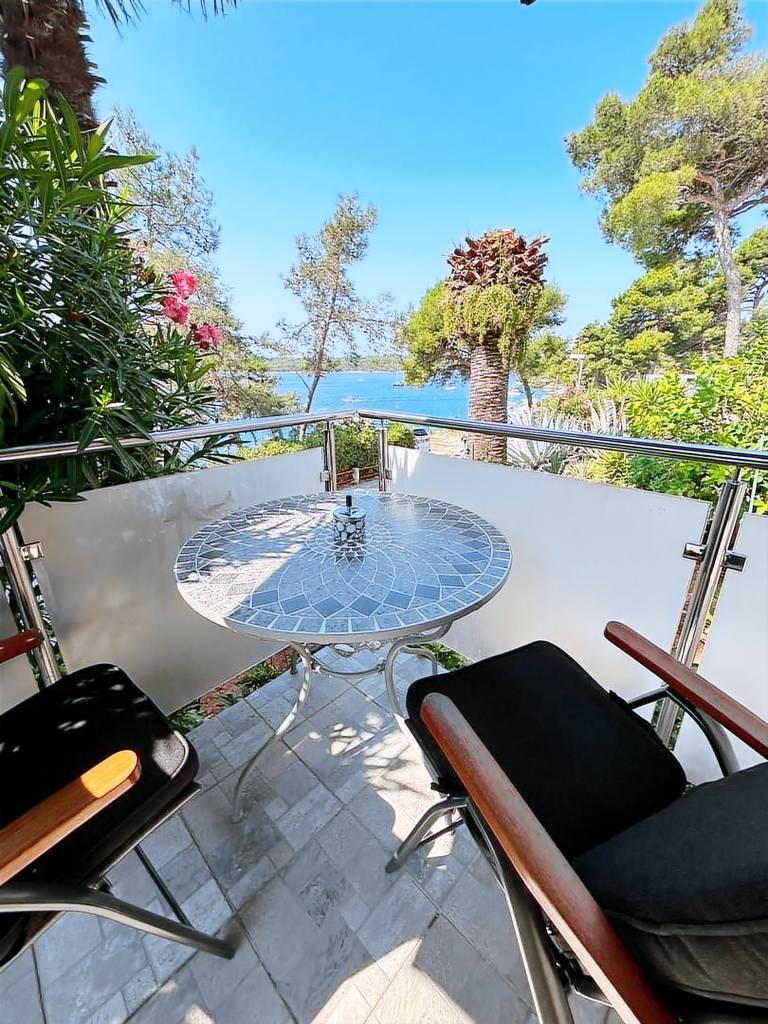 Huoneisto Mali Losinj